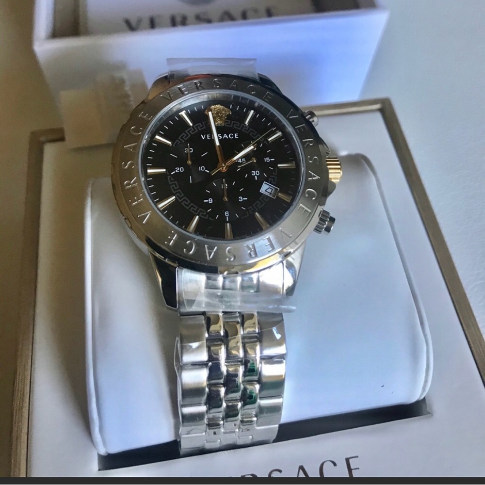VERSACE CHRONO Signature Stainless Steel Bracelet Watch NEW!